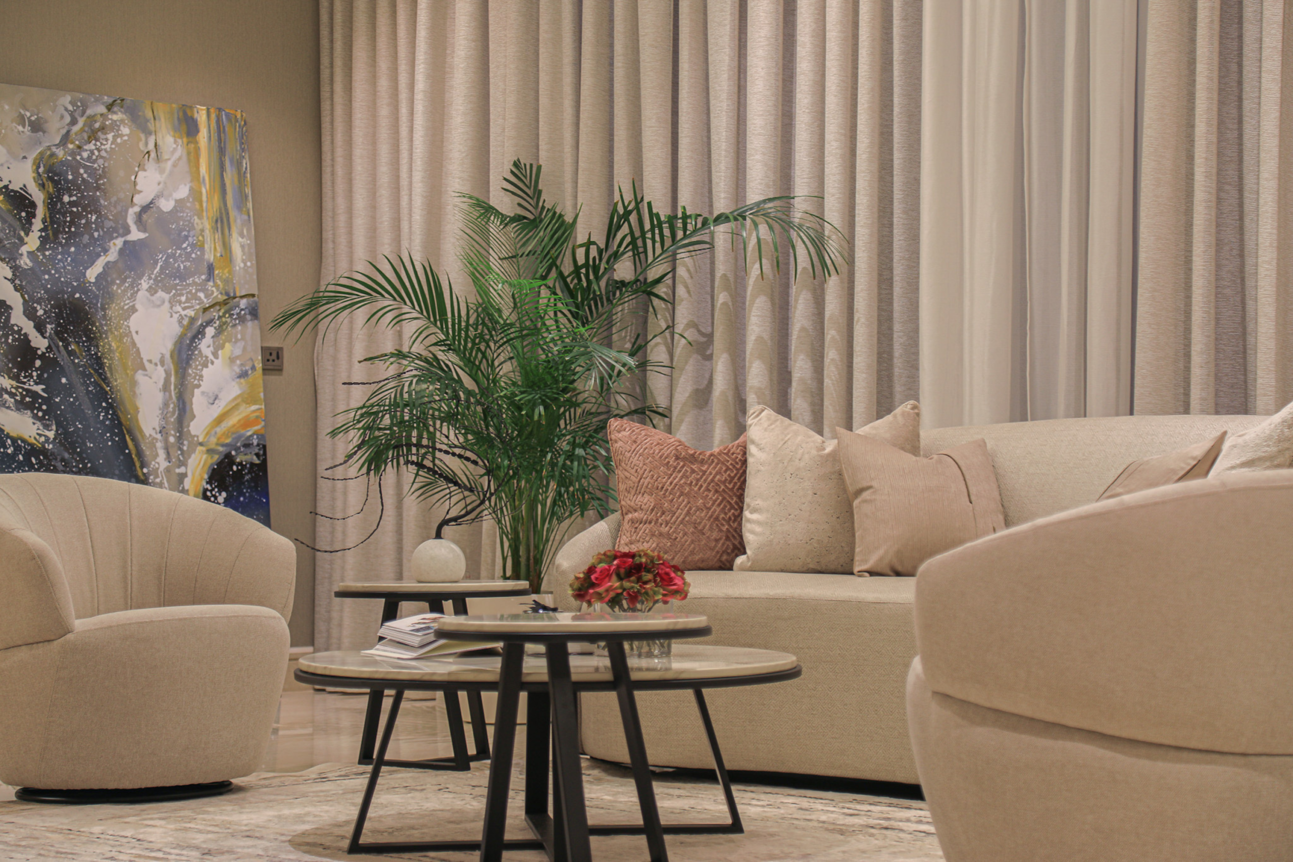 SADL Interior استكشف الخدمة